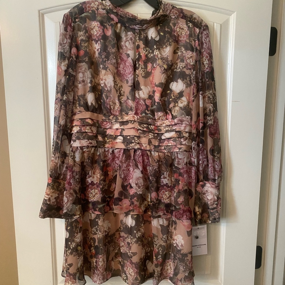 Amanda Uprichard Dress NWT- Size L/10 Slim fit fits M(6-8) Retail for $308